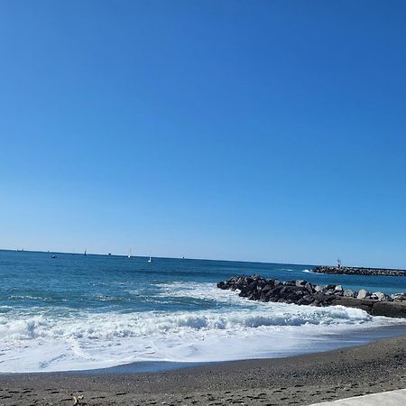 La Casetta A Due Passi Dal Mare Генуя Екстер'єр фото